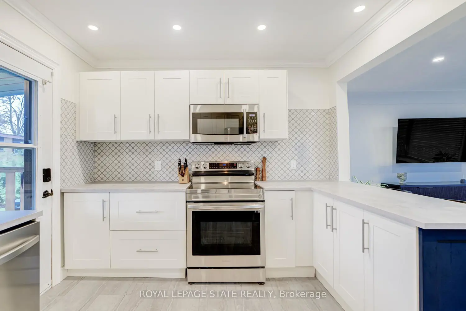 185 Deschene Avenue photo 5