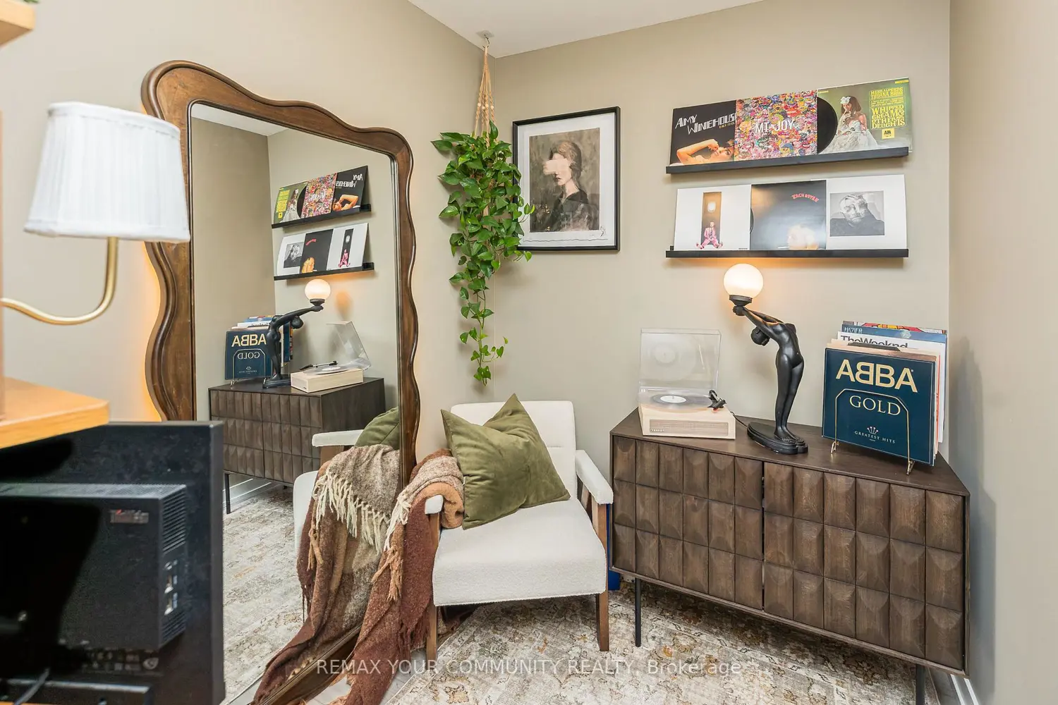 Additional image 9 of 3100 Keele Street 614