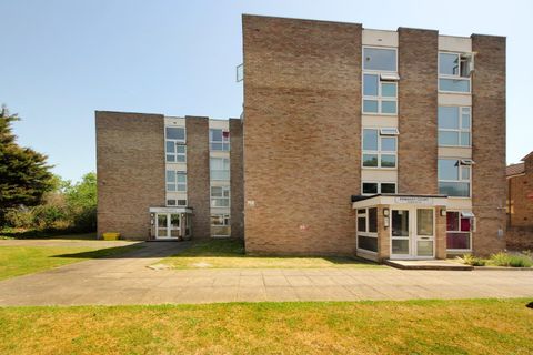 Embassy Court, Ealing W5