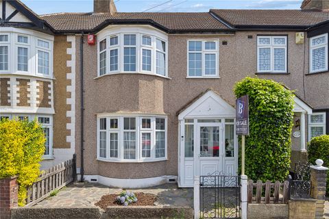 Cedar Road, Romford RM7