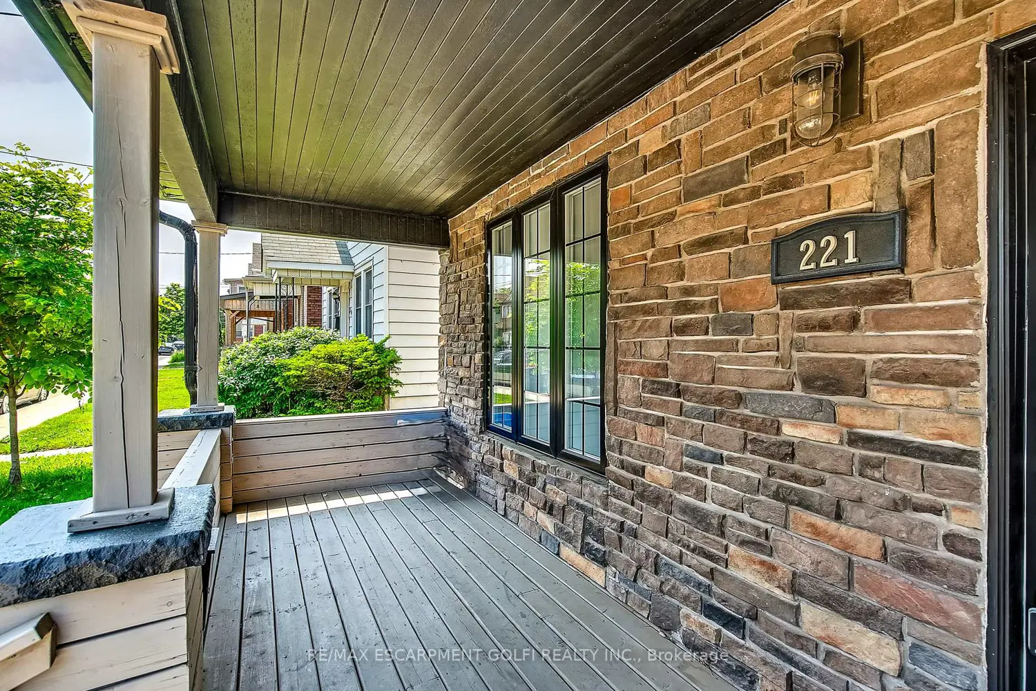 Additional image 2 of 221 Rosslyn Avenue