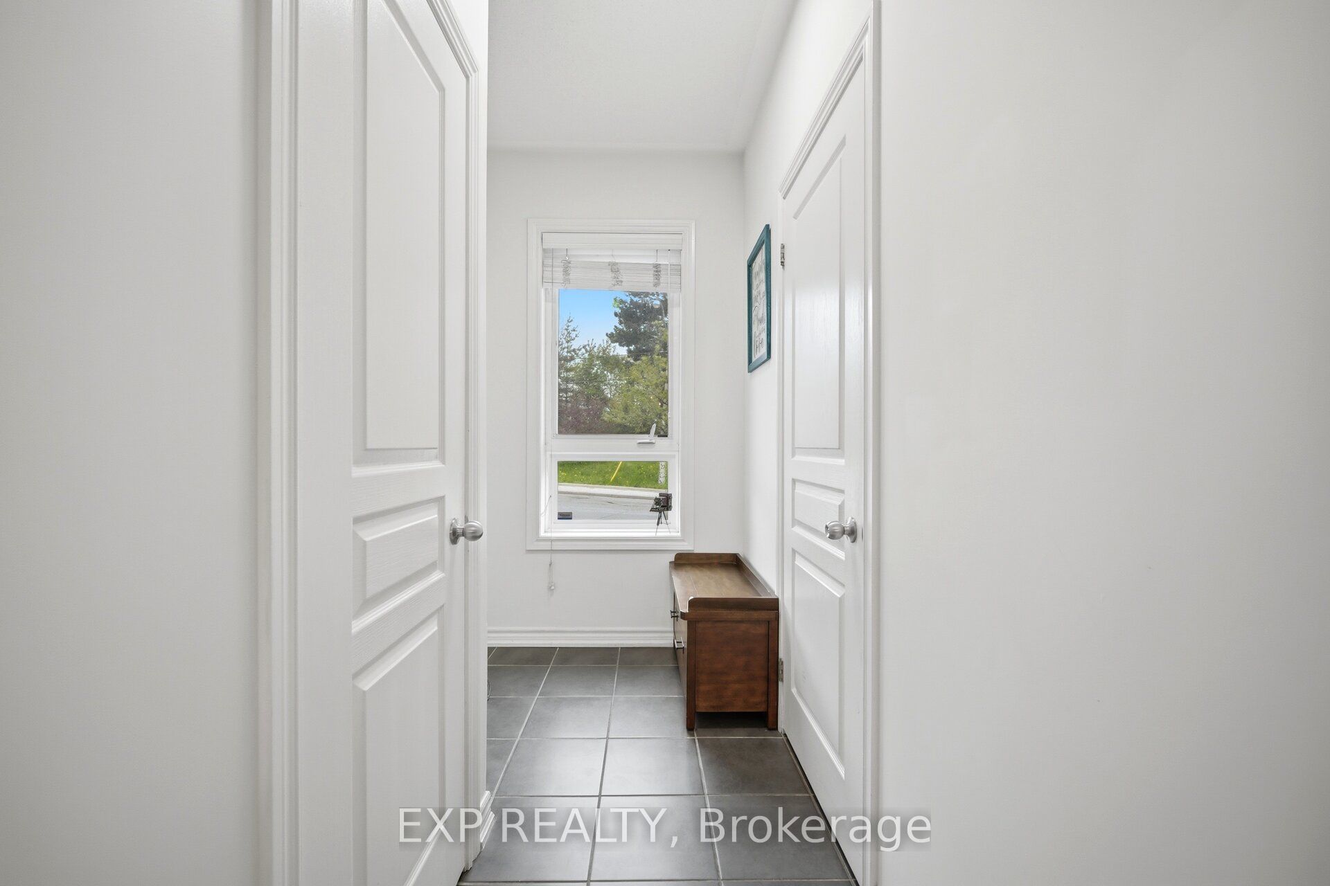 Additional image 4 of 2-110 Caledonia Park Road, Toronto, ON, M6H 0B2