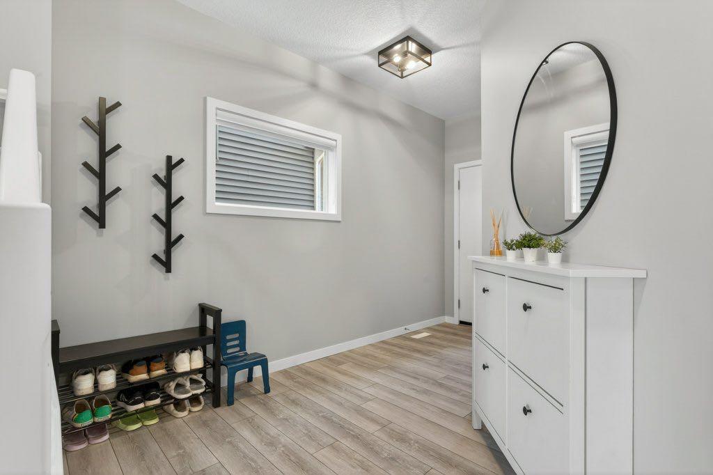 Additional image 3 of 665 Creekmill Court SW, Airdrie, AB, T4B 5J8