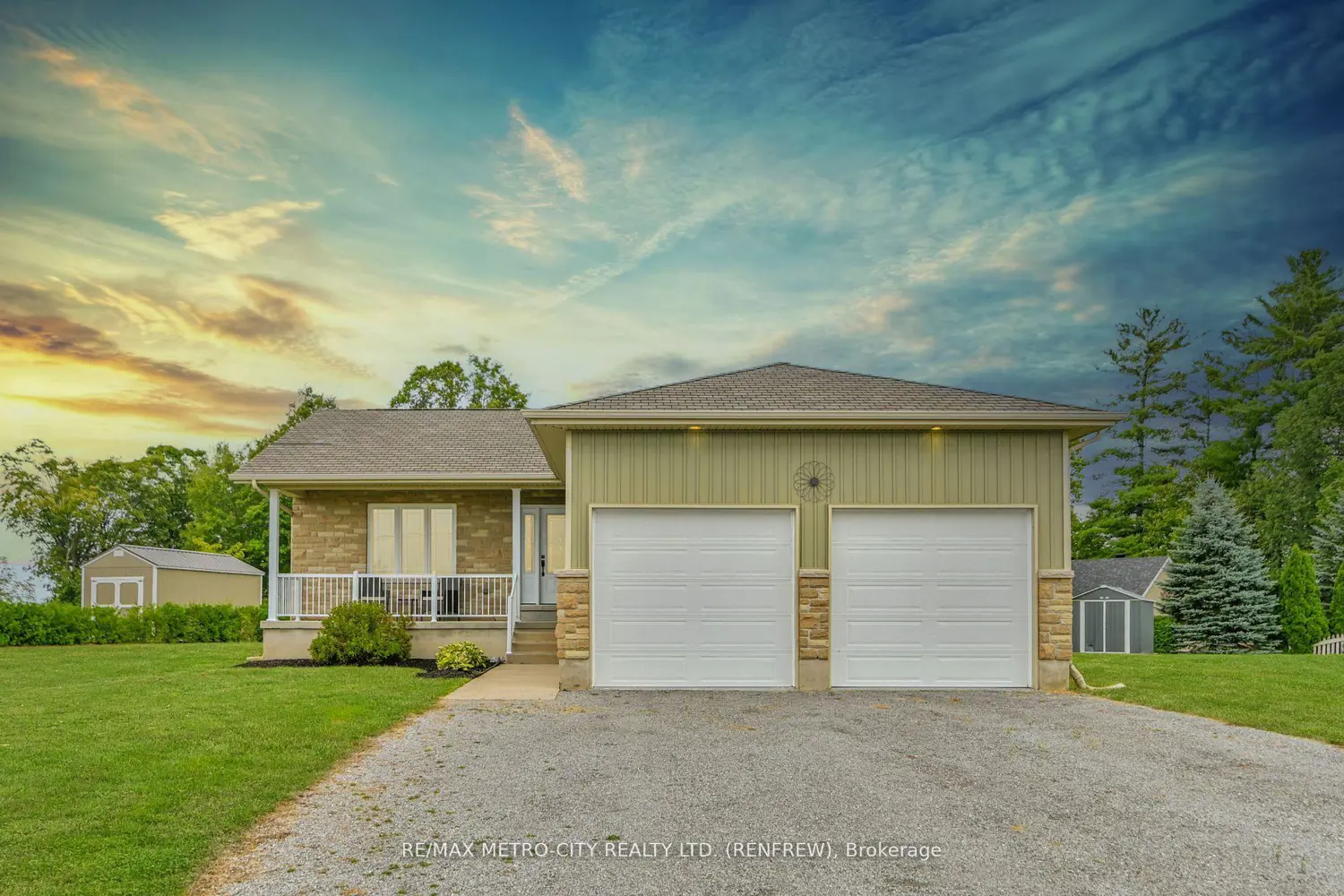 35 Lakeridge Trail