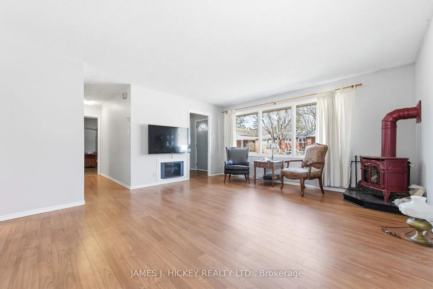 Additional image 3 of 38 Beach Avenue