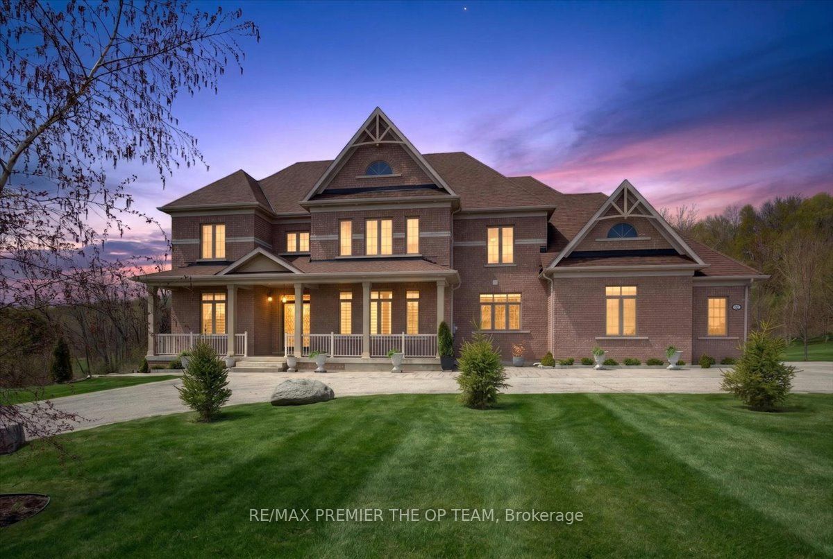 102 Pine Hill Road, Bradford West Gwillimbury, ON, L3Z 0H1