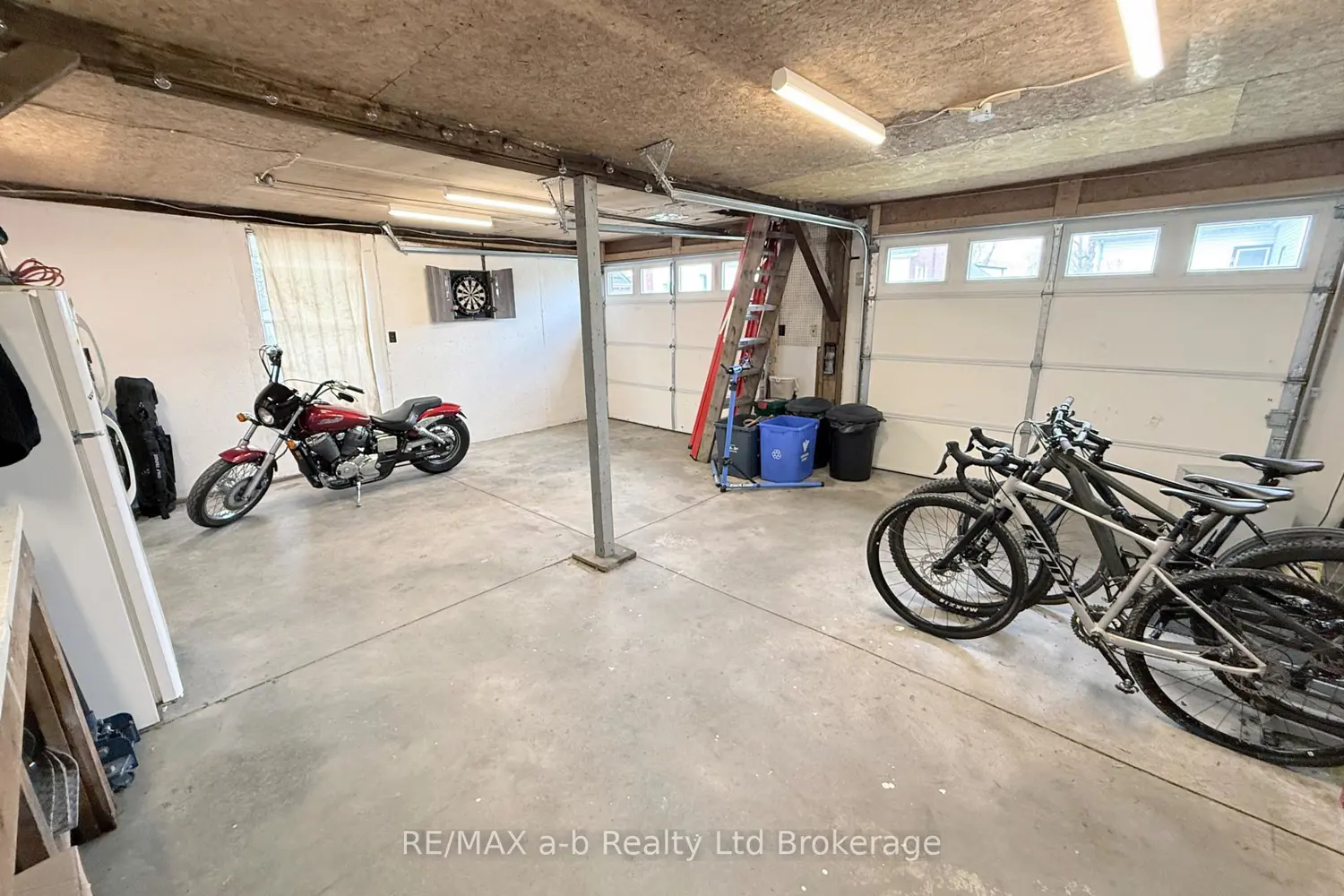 Additional image 10 of 688 Henry Street