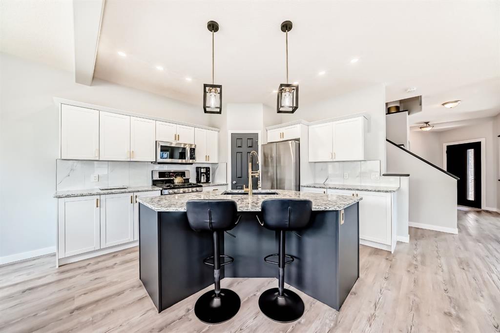 Additional image 3 of 135 Crystalridge Court, Okotoks, AB, T1S1X7