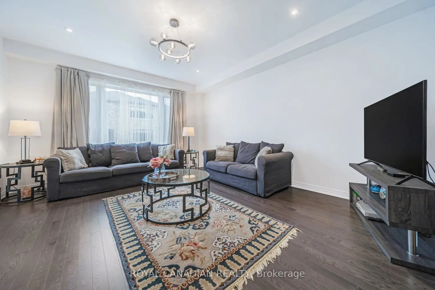 87 Soules Square photo 5