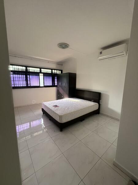 241 Compassvale Walk photo 5