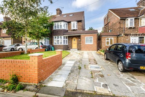 Slough Lane, Kingsbury, London NW9