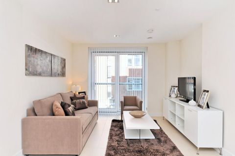 Bezier Apartment, City Road, London EC1Y