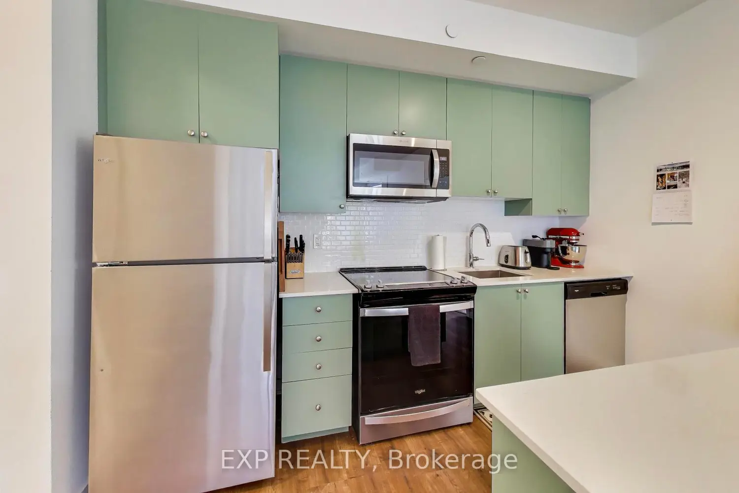 Additional image 13 of 10 Wilby Crescent 1106