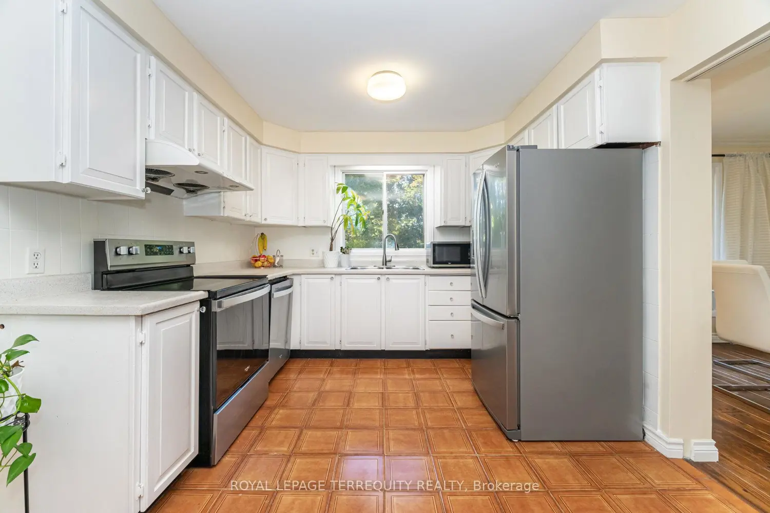 Additional image 3 of 4085 Wheelwright Crescent