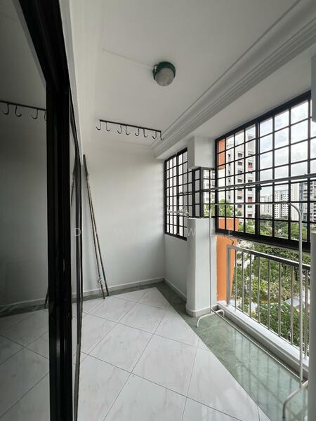 241 Compassvale Walk photo 3