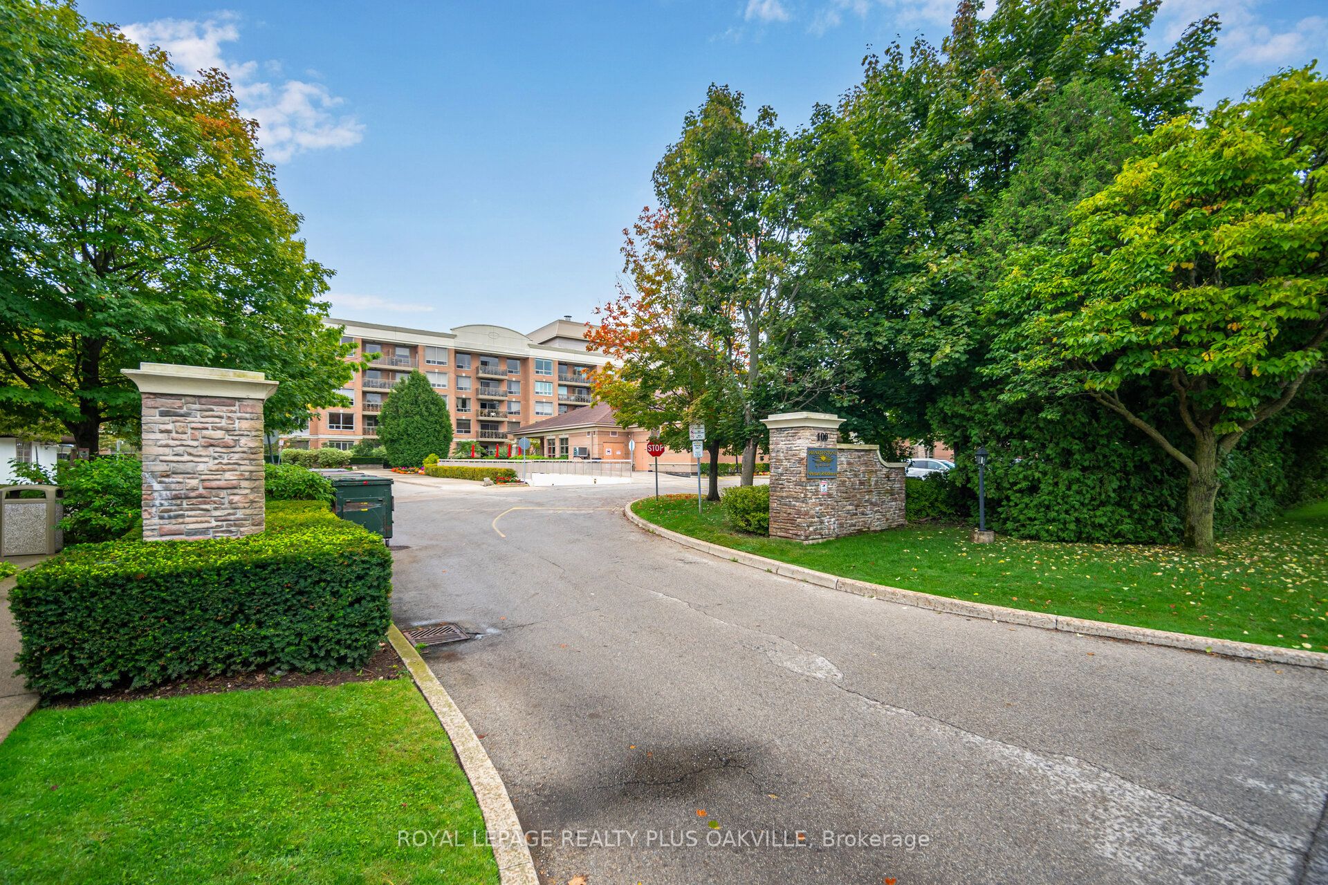1513-100 Burloak Drive, Burlington, ON, L7L 6P6