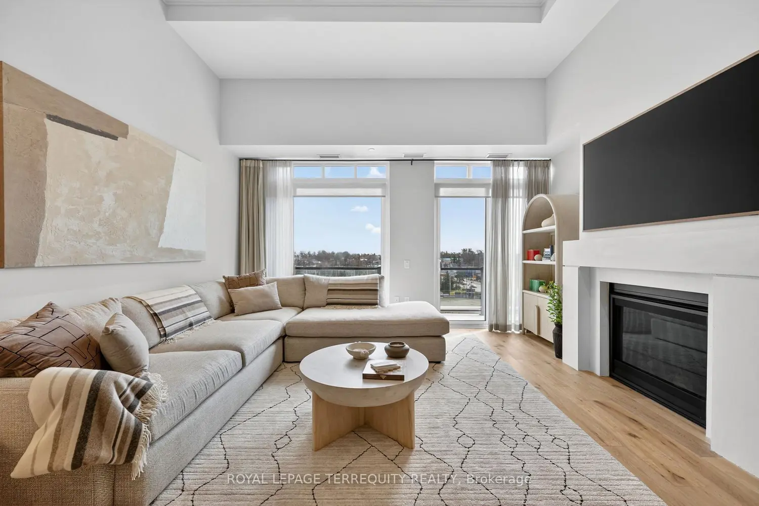 1 Hume Street Ph 615 photo 2