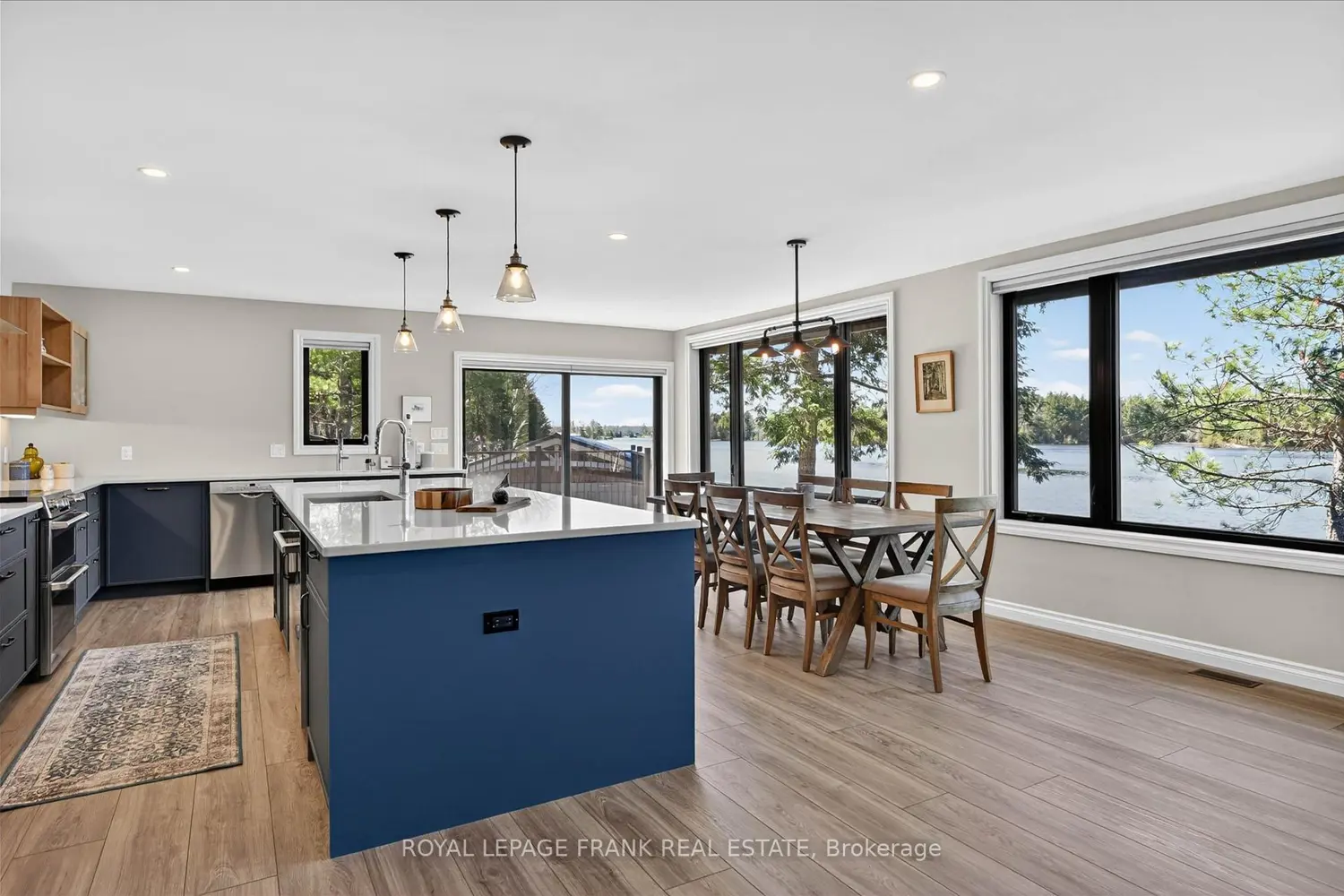 1484 Birchview Road photo 5