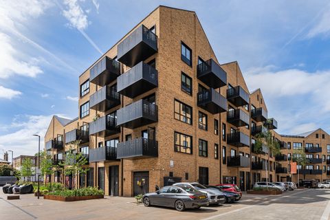 Middle Road, Hanwell W7