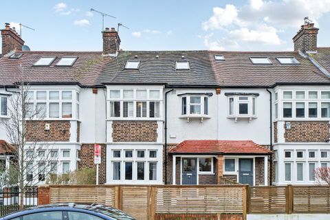 Birchlands Avenue, Balham, London SW12
