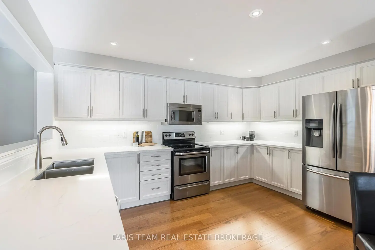 28 Masters Crescent photo 3