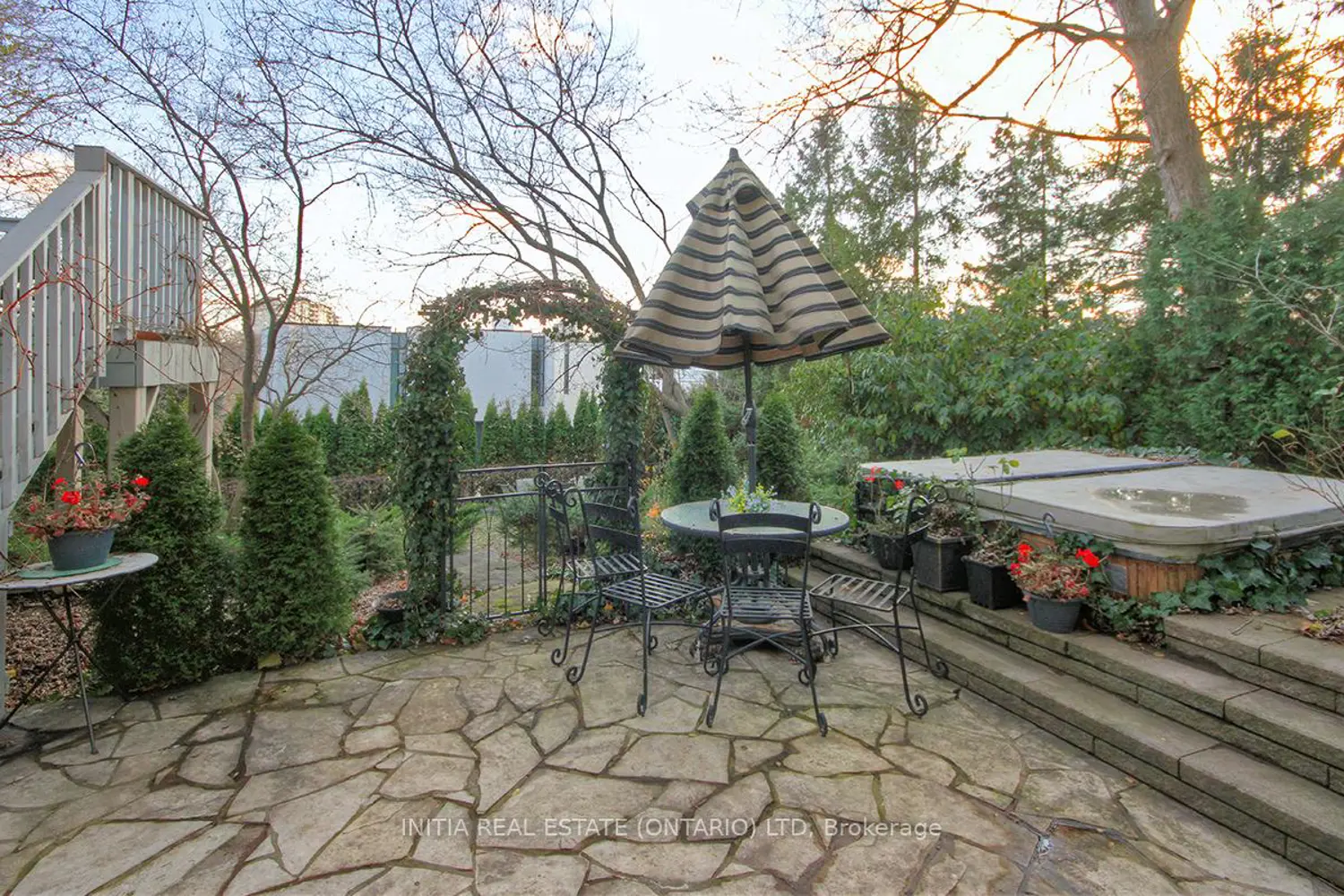 Additional image 12 of 754 Riverside Drive