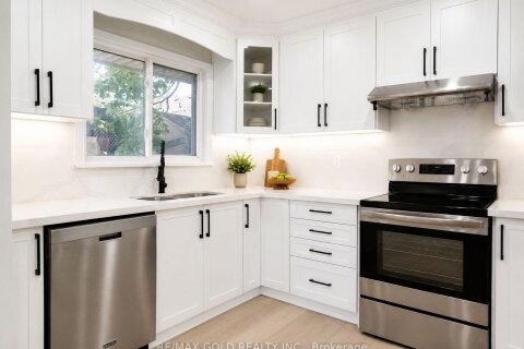 Additional image 8 of 3 Hemlark Court, Brampton, ON, L6S 2B7