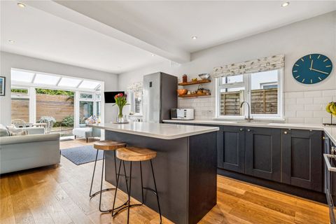 Garratt Lane SW18