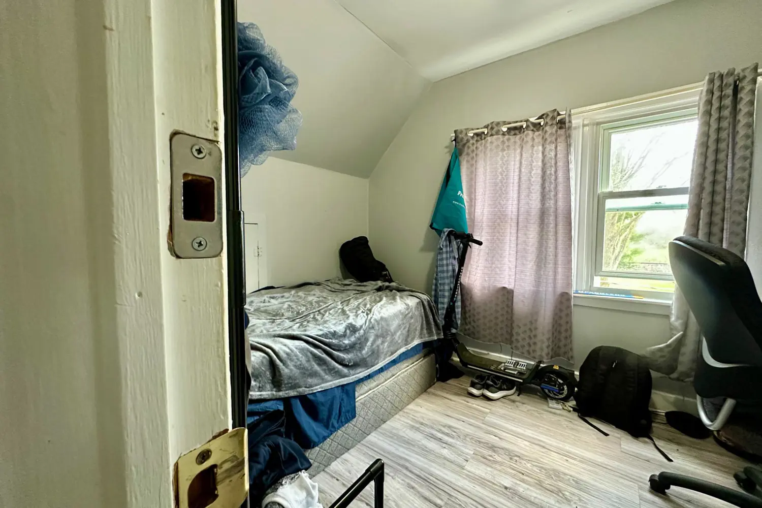 Additional image 7 of 1668 Victoria Street