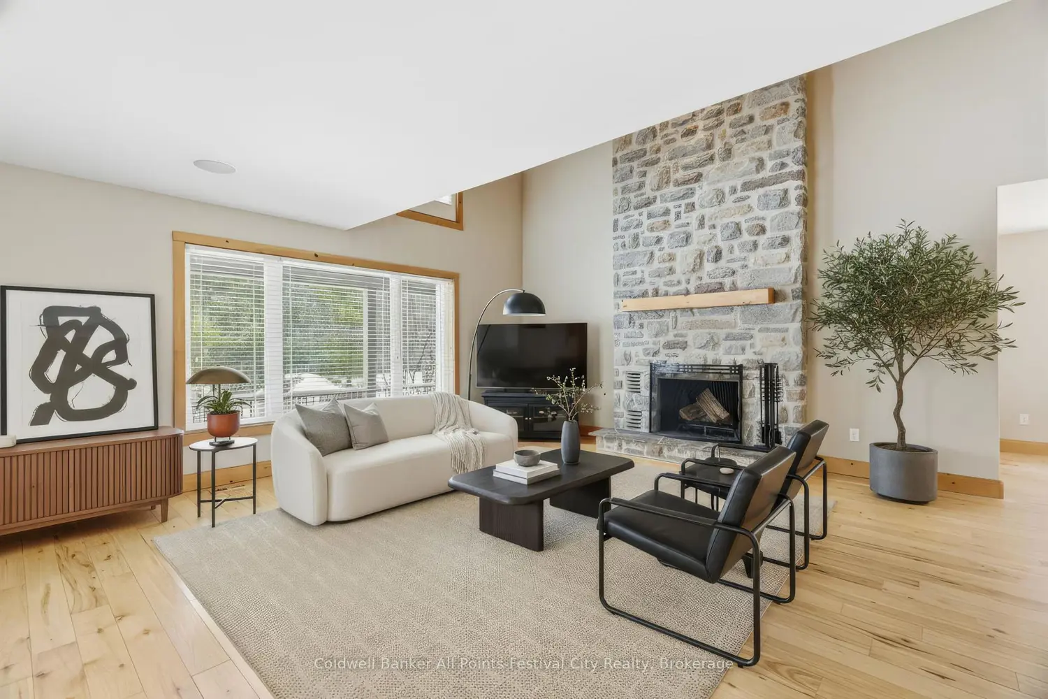 Additional image 3 of 35 Jane Street