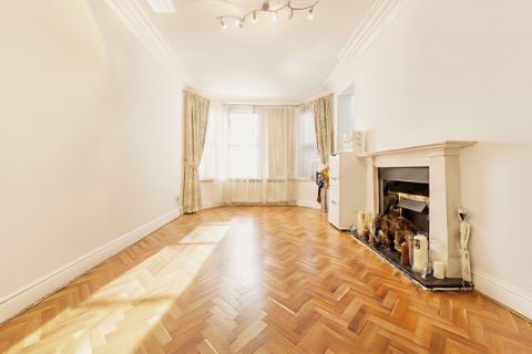 Canfield Gardens, South Hampstead NW6