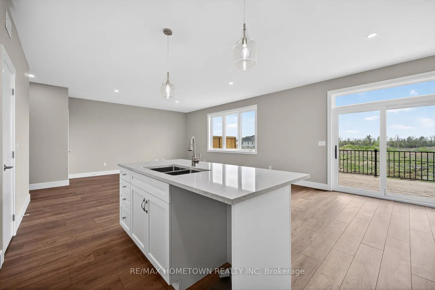 Additional image 12 of 1009 Dobbie Street