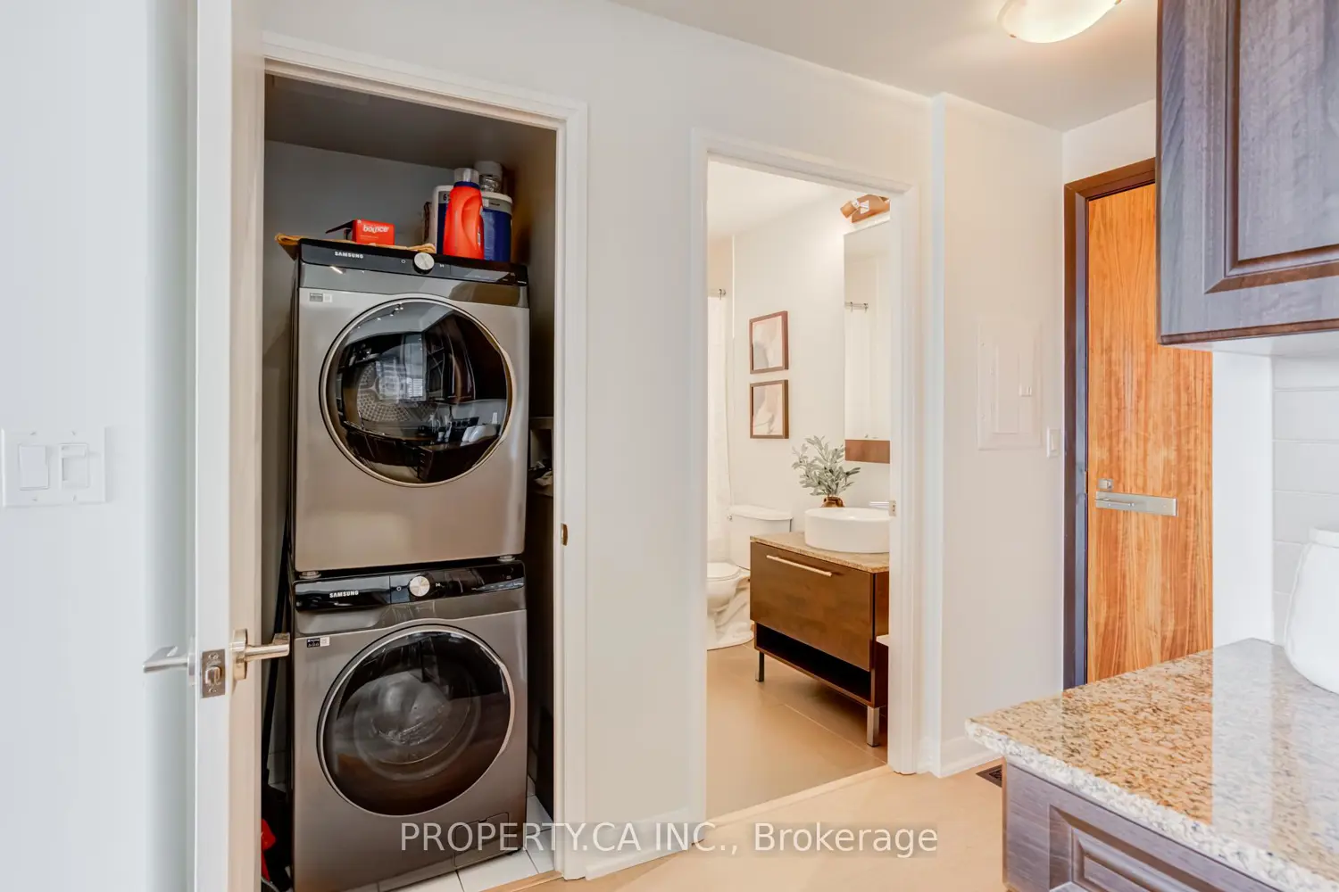 Additional image 9 of 500 Sherbourne Street 2202