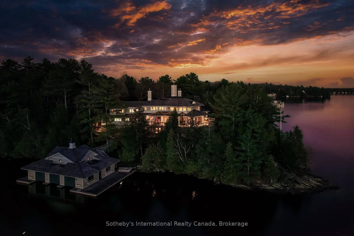 1250 Waldmere Road Point Cottage