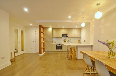 East Tucker Street, Finzels Reach, Bristol, Bristol BS1