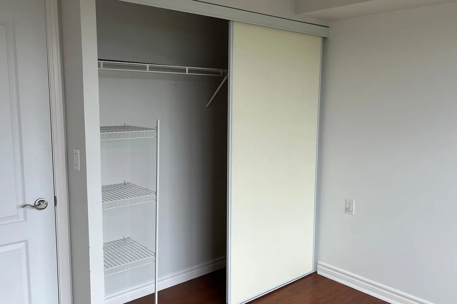 Additional image 11 of 935 Sheppard Avenue 603
