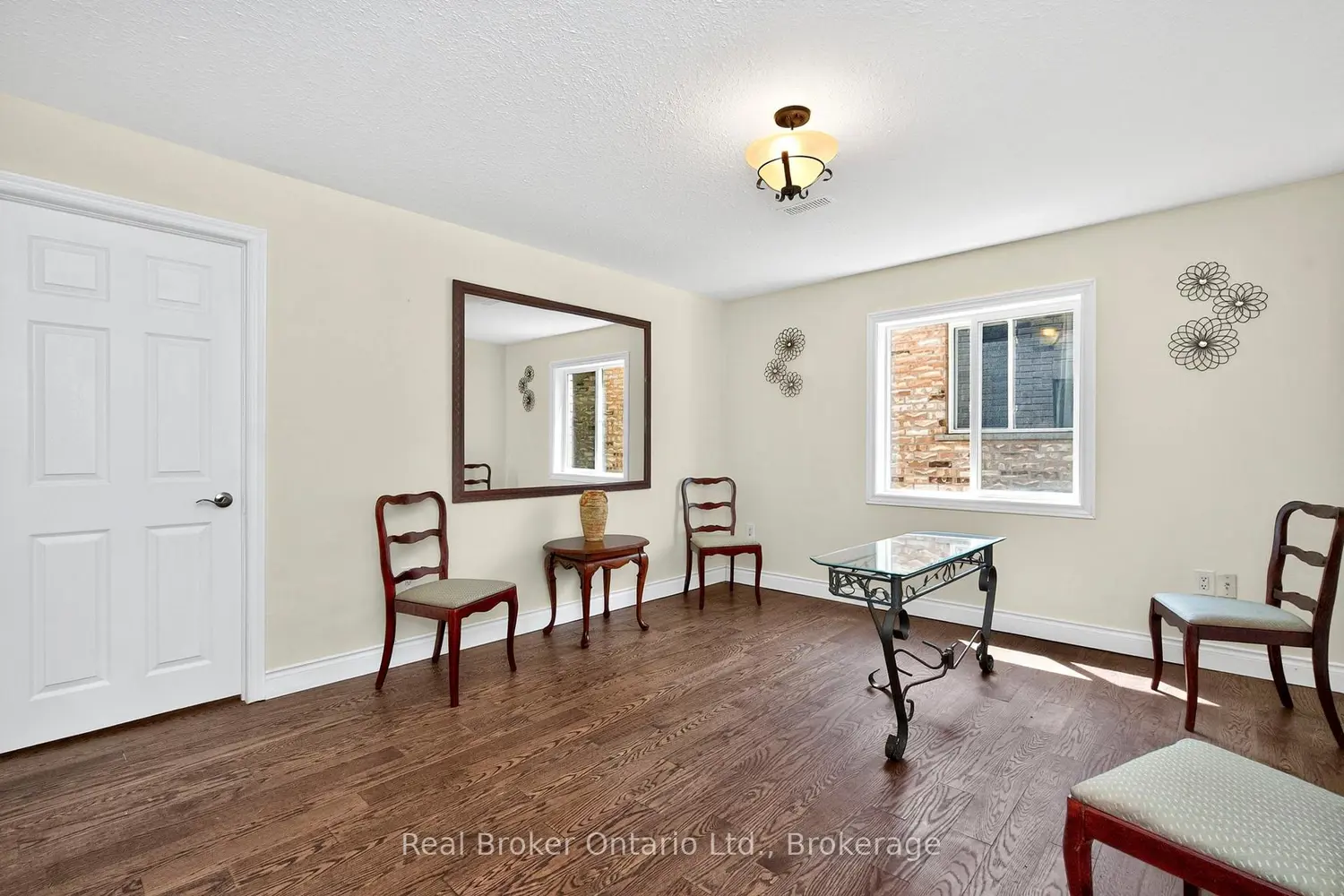 Additional image 11 of 423 Irwin Street
