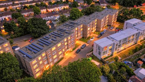 Lambourn Close, London, London W72Ln W7