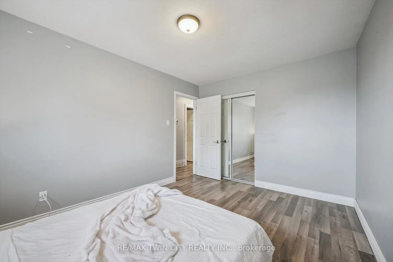 Additional image 8 of 27 Vicmount Drive