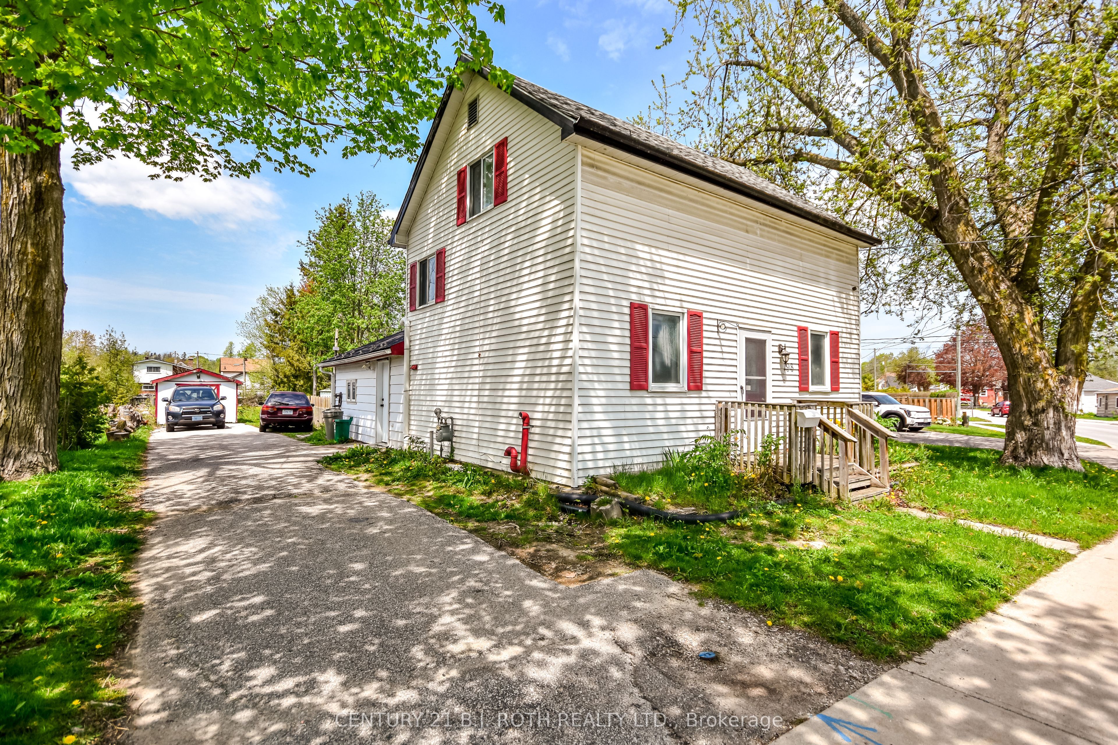 198 Barrie Road, Orillia, ON, L3V 2R3