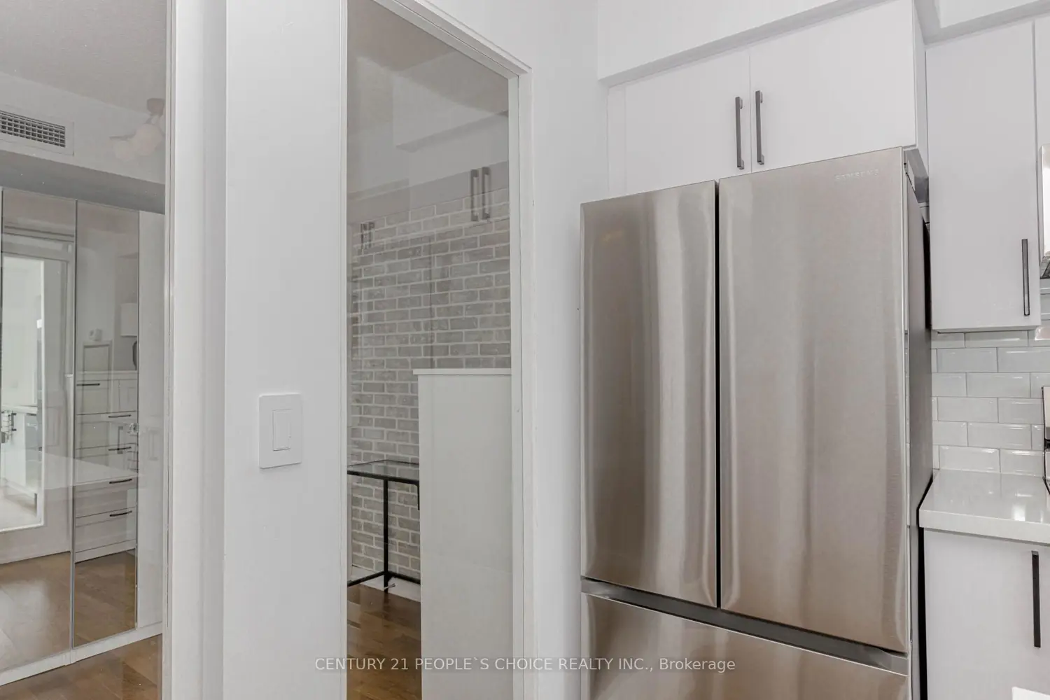Additional image 6 of 215 Fort York Boulevard 1611