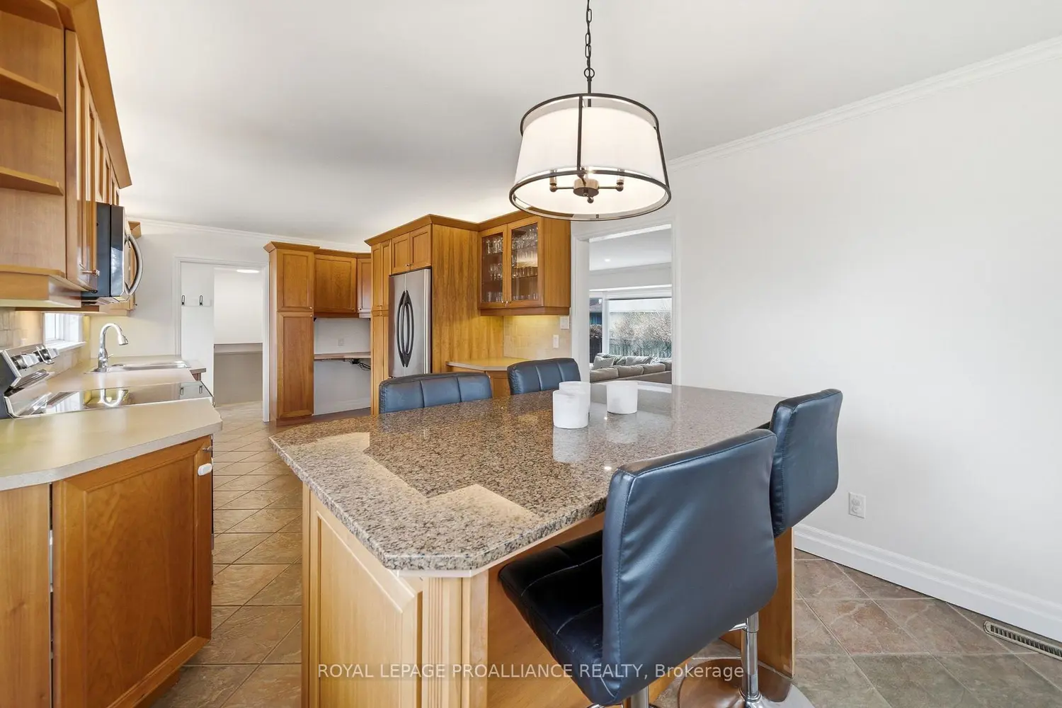 25 Southwood Crescent photo 4