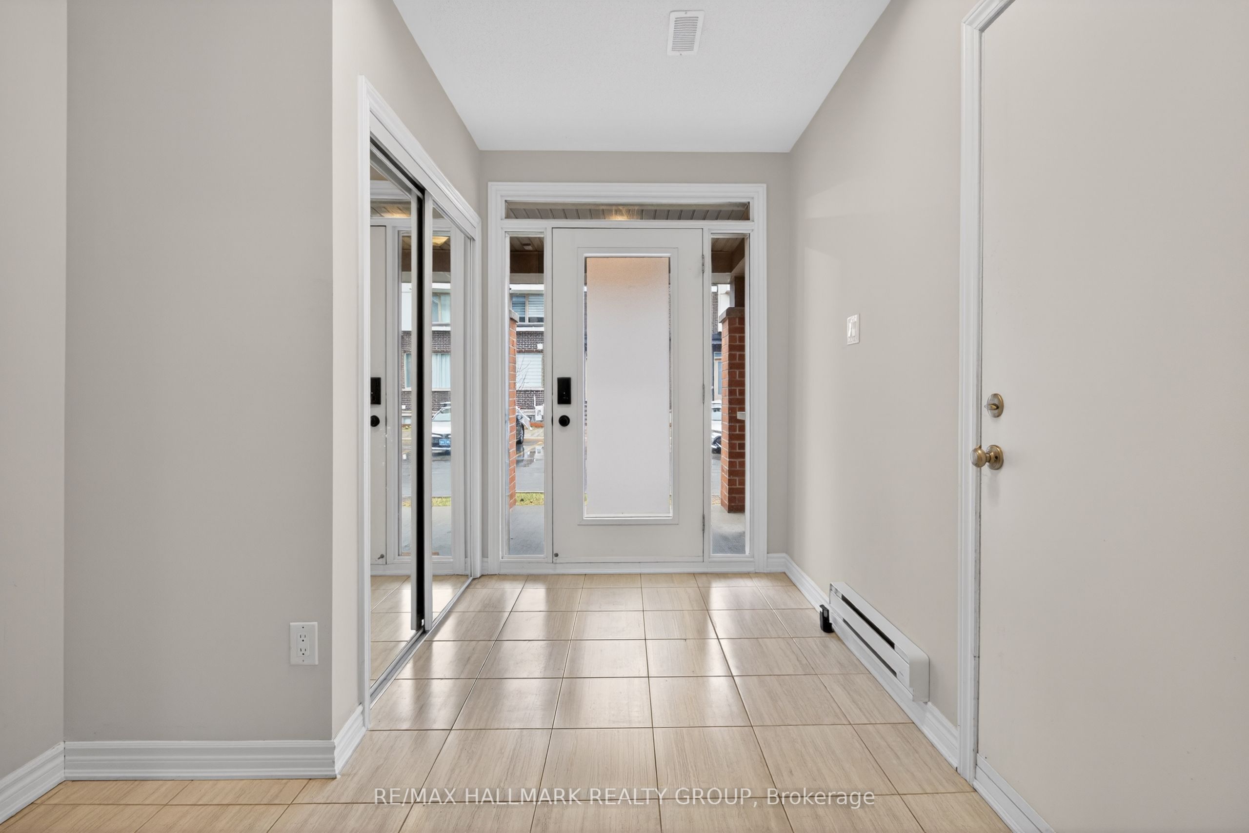 Additional image 5 of 805 Kiniw Private, Ottawa, ON, K1K 4Z4
