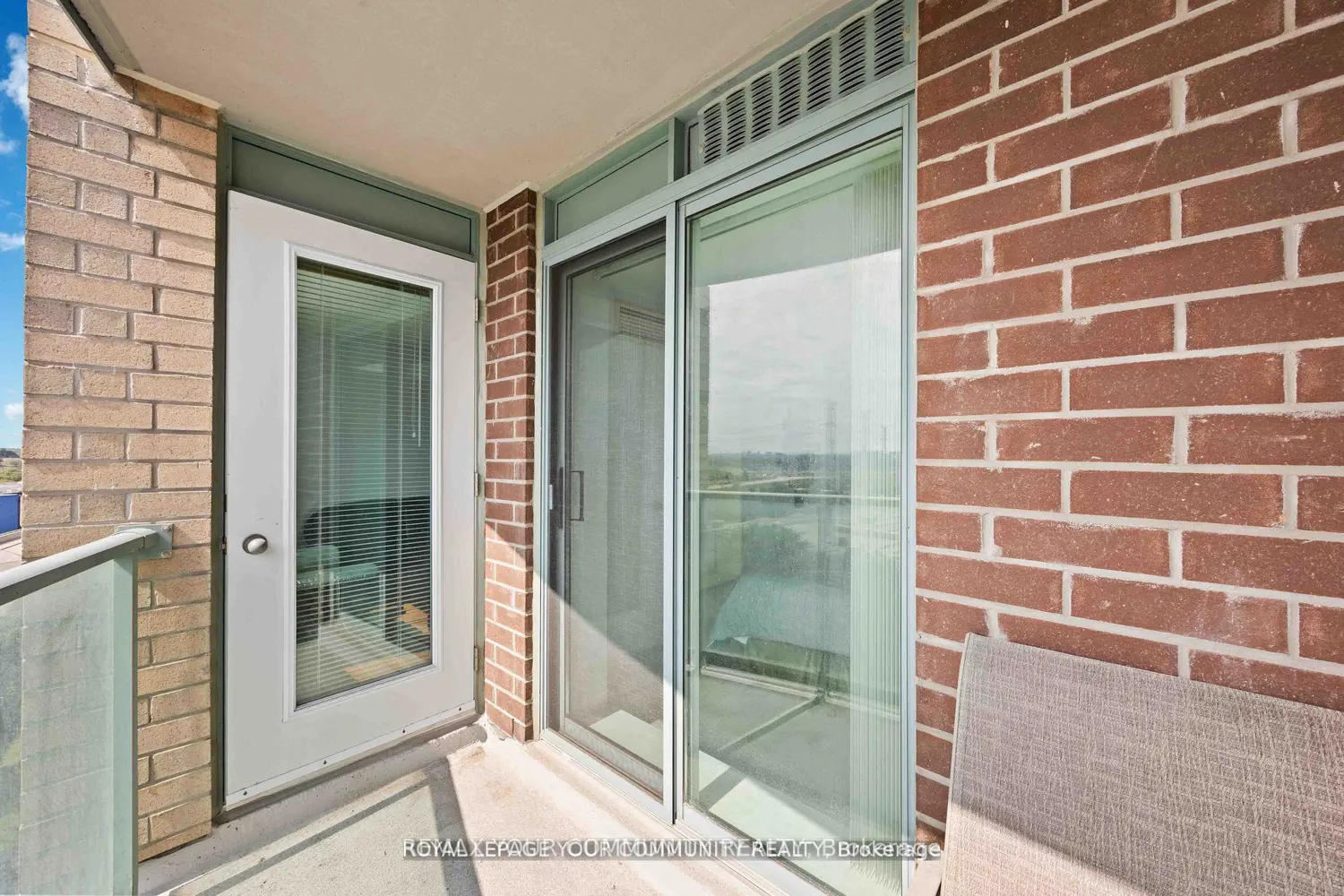 Additional image 17 of 23 Oneida Crescent 909