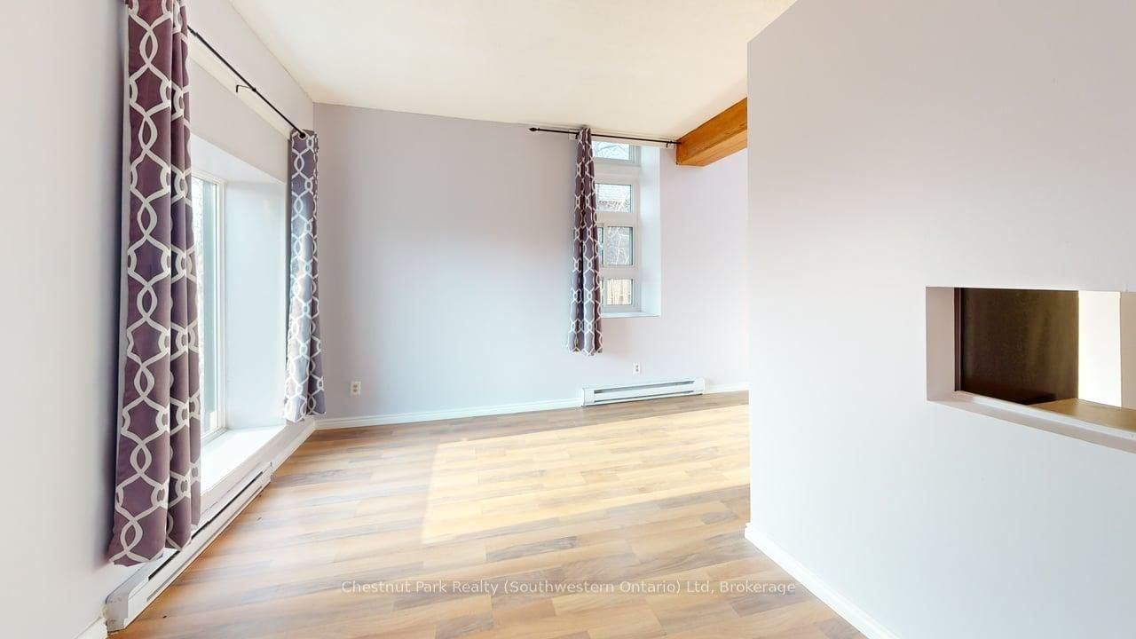 101-97 Farquhar Street, Guelph, ON, N1H 3N4