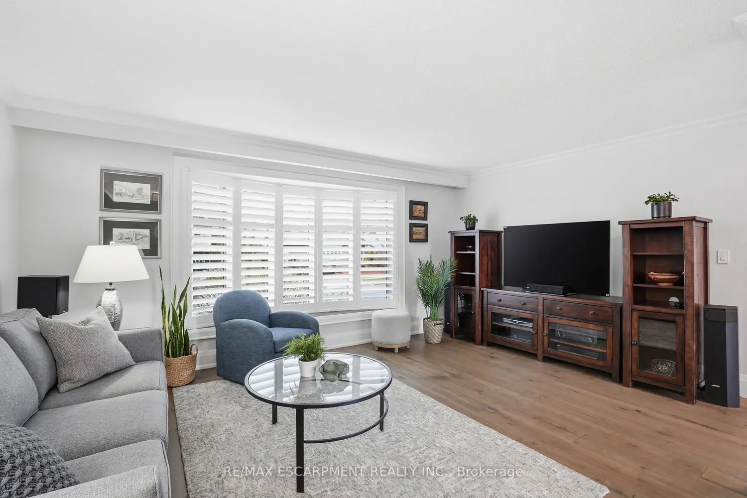 663 Mullin Way photo 4