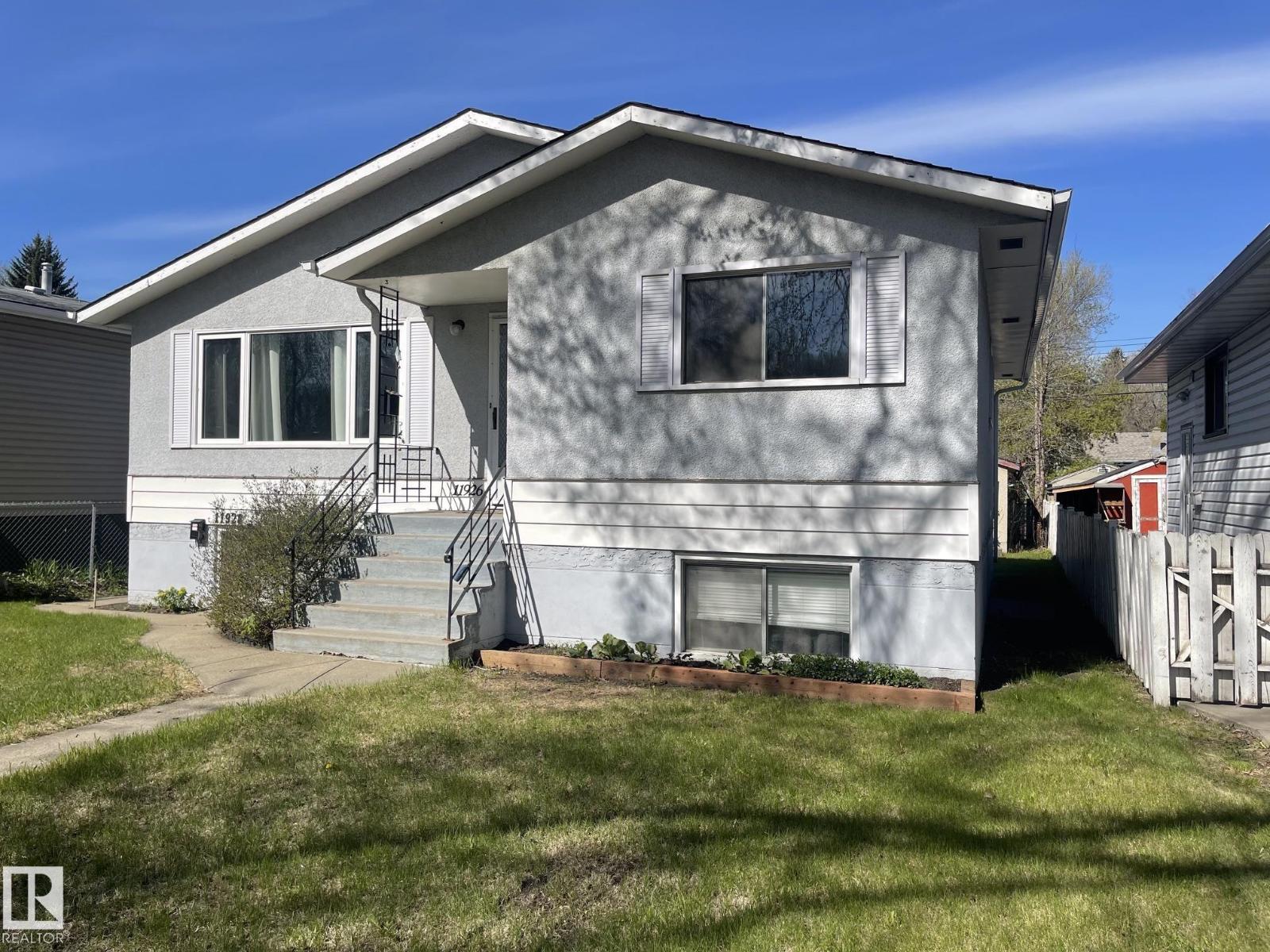 11926/11928 56 Street NW, Edmonton, AB, T5W3S9