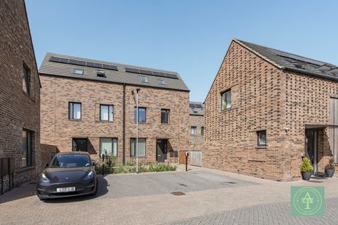 Sayersbury Way, London N9