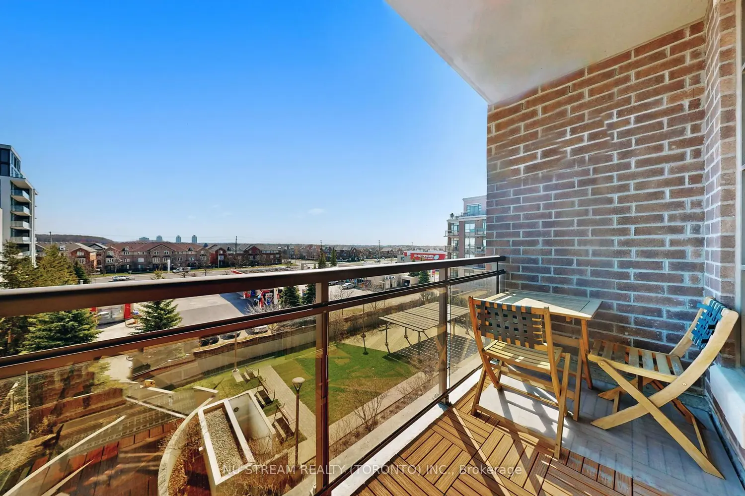 Additional image 10 of 540 Bur Oak Avenue 535