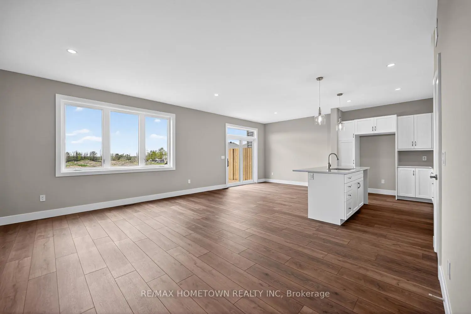 Additional image 9 of 1009 Dobbie Street